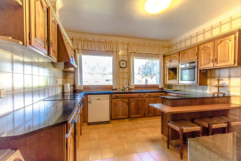 Villa-Gerone-REF7418526