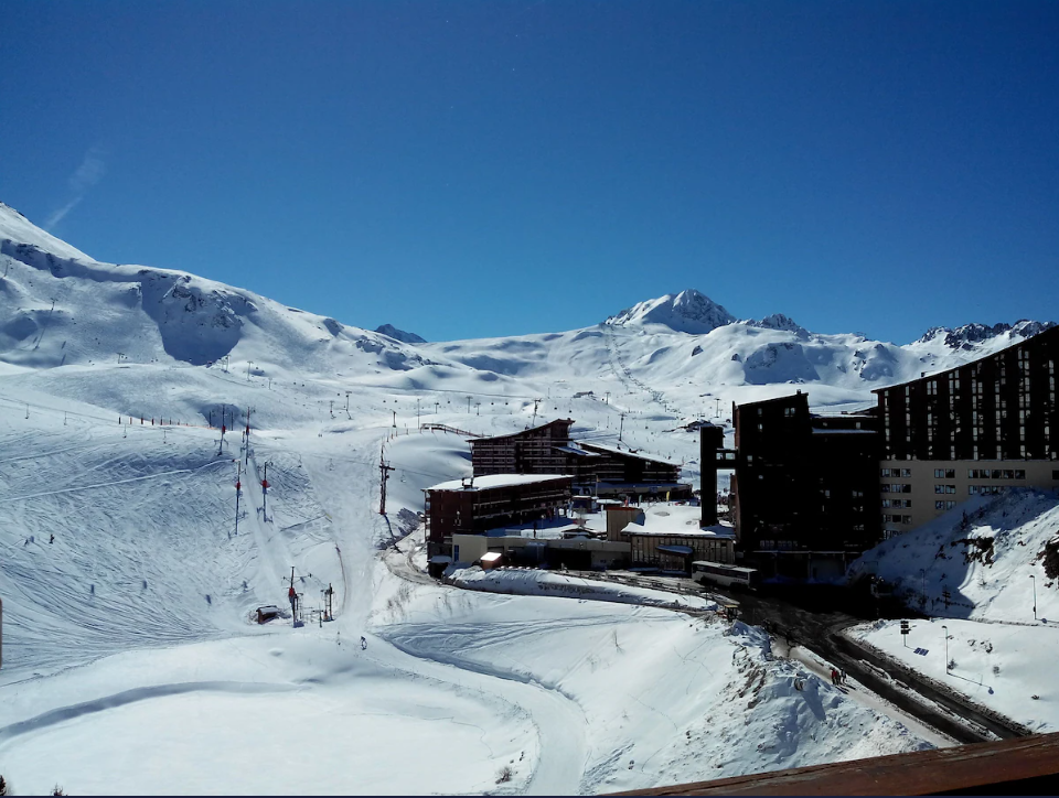 Studio-Arc2000-REF1478526