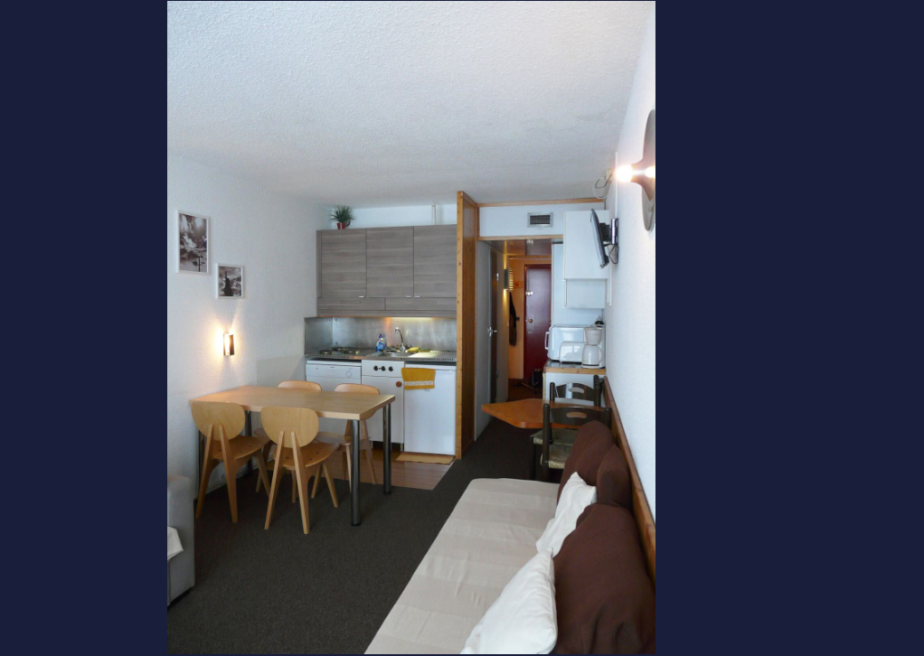 Studio-Arc2000-REF1478526