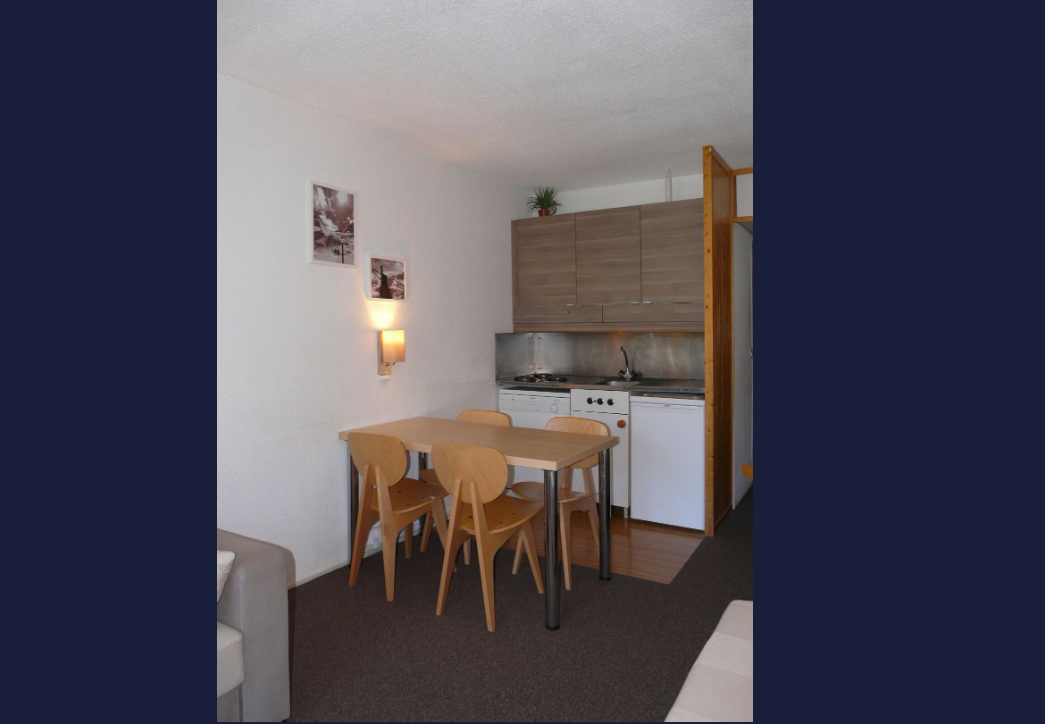 Studio-Arc2000-REF1478526