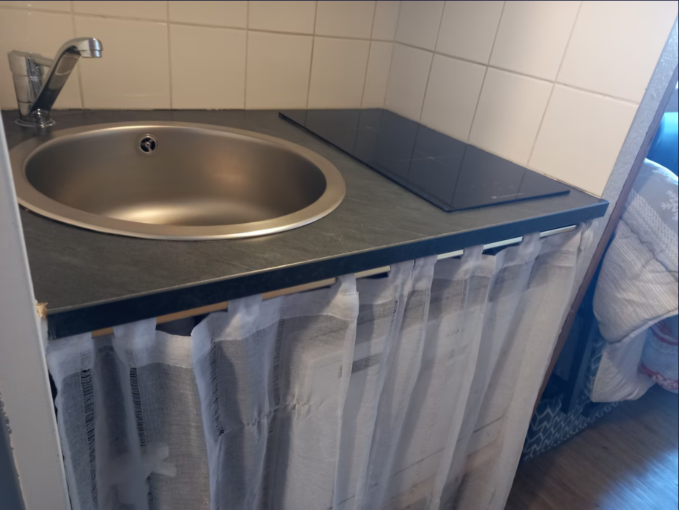 Studio-Corbier-REF1477415