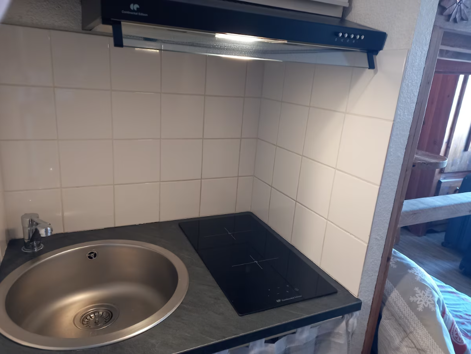 Studio-Corbier-REF1477415