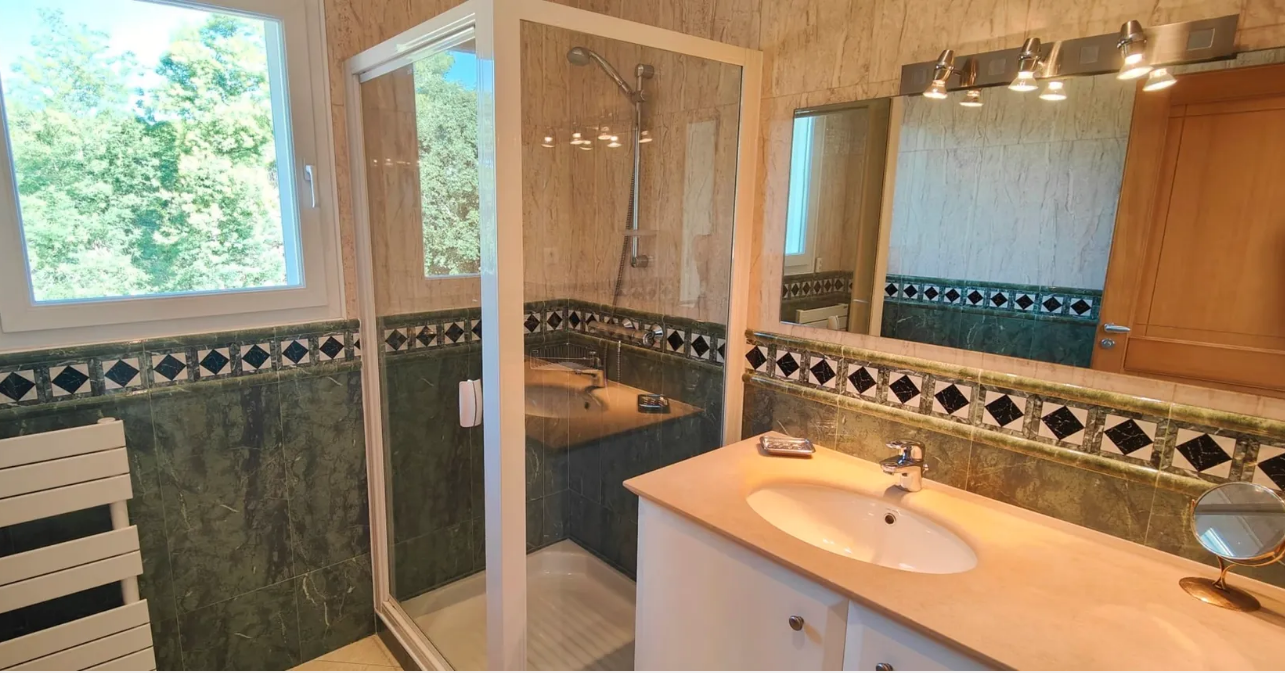 Maison-Saint-Raphael-REF6767596