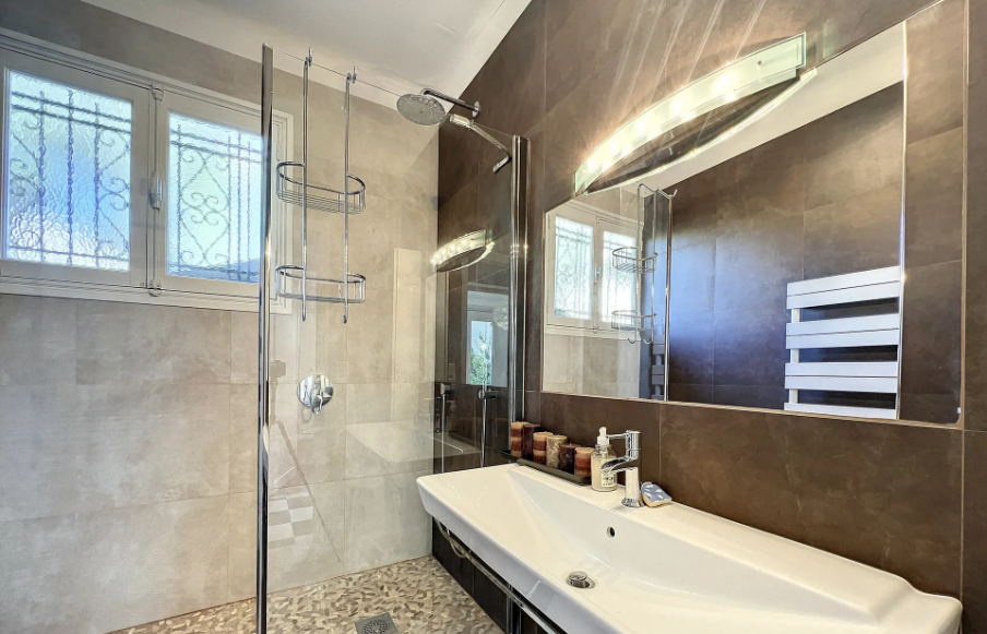 Villa-Menton-REF6785436